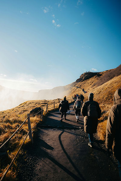 Beneficios de viajar en grupo a islandia 2025